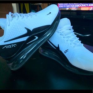 Air max 270 men’s size 7